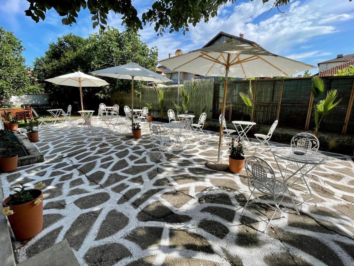 Hotel Amadina Garden à Lozenets Extérieur photo