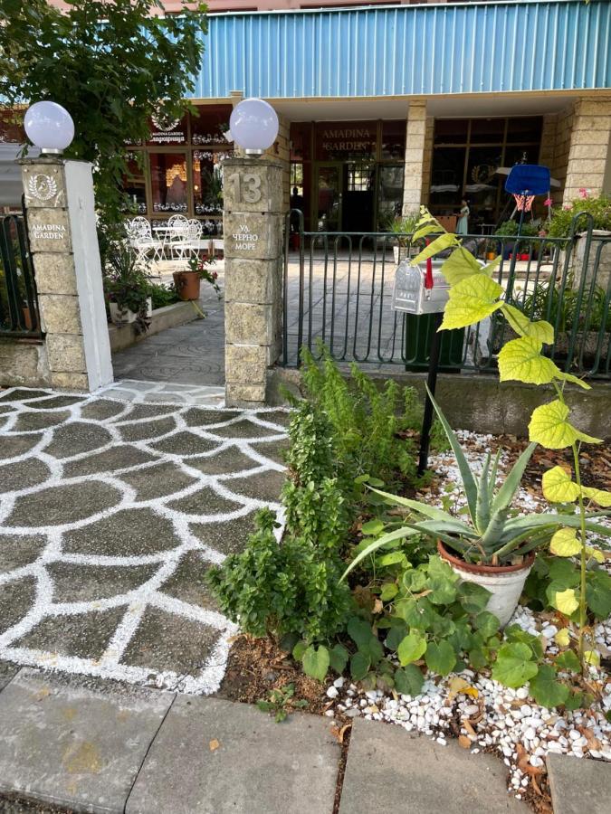 Hotel Amadina Garden à Lozenets Extérieur photo