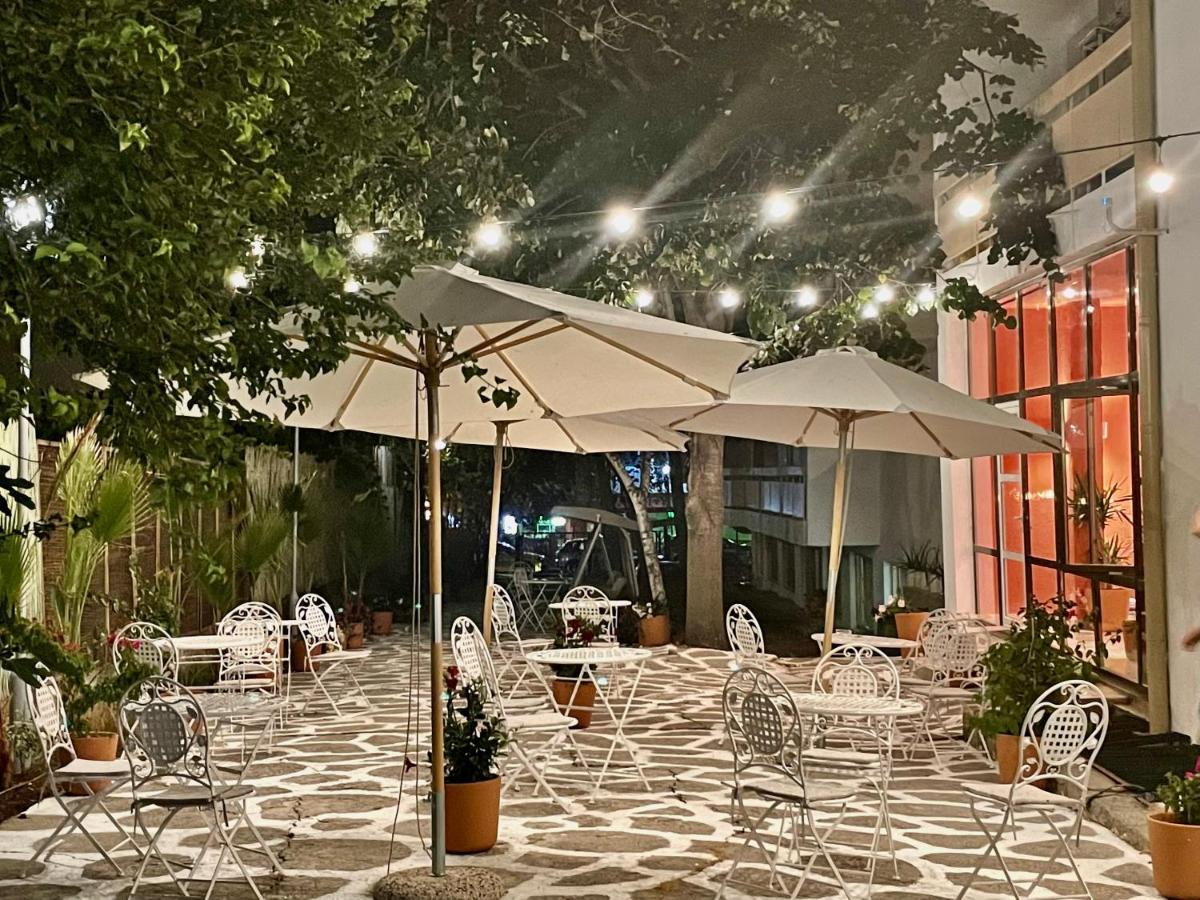 Hotel Amadina Garden à Lozenets Extérieur photo